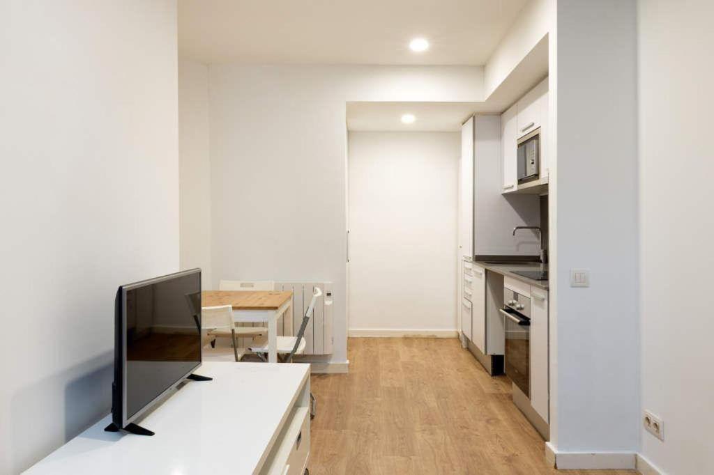 הוספיטלט דה יוברגאט Apartment Live Camp Nou מראה חיצוני תמונה