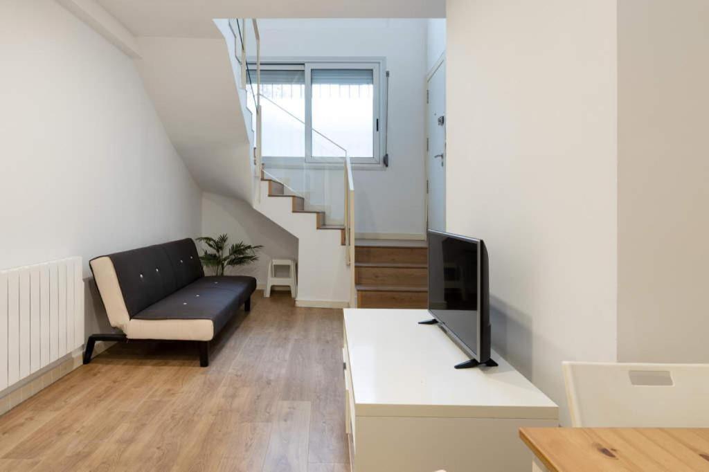 הוספיטלט דה יוברגאט Apartment Live Camp Nou מראה חיצוני תמונה